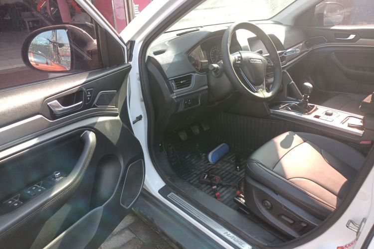 哈弗H6 2018款 红标 运动版 1.5T 手动两驱精英型中控内饰20