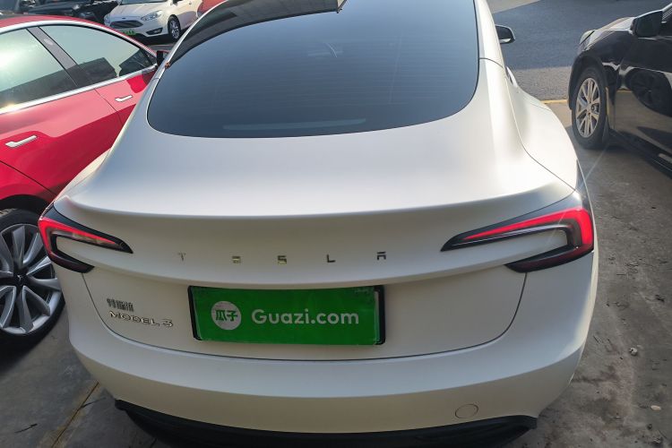特斯拉 Model 3 2023款 后轮驱动版车身外观6004