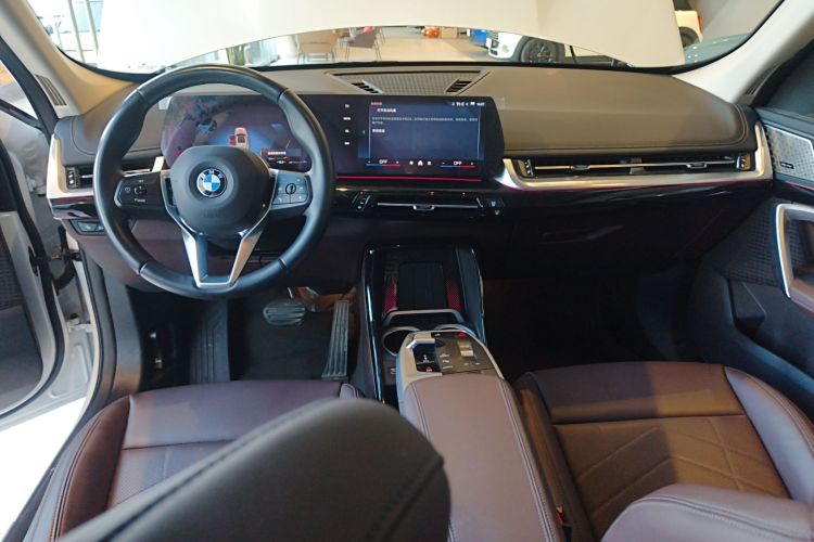 宝马X1 2023款 sDrive25Li X设计套装中控内饰12