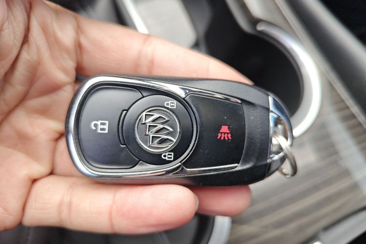 别克 昂科威 2020款 20T 两驱精英型中控内饰7001