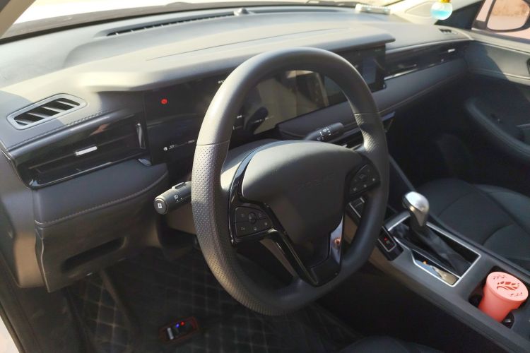 荣威i5 2026款 1.5L CVT豪华版中控内饰12