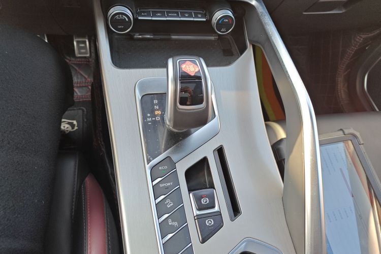 吉利汽车 缤越 2020款 PRO 260T DCT骑士中控内饰18