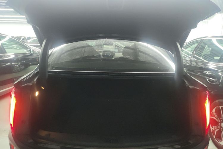 红旗E-QM5 2022款 431km 充电乐享版局部细节23