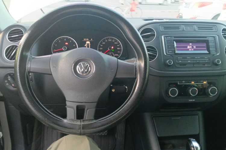 大众 途观 2016款 280TSI 自动两驱丝绸之路风尚版中控内饰12