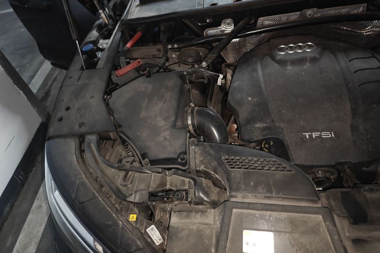 奥迪Q5L 2022款 45T 豪华动感型局部细节9006