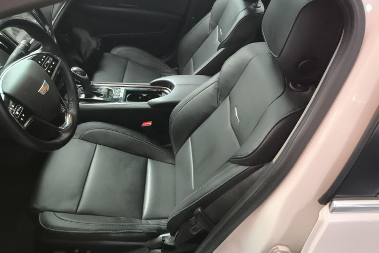 凯迪拉克ATS-L 2017款 28T 时尚型中控内饰19