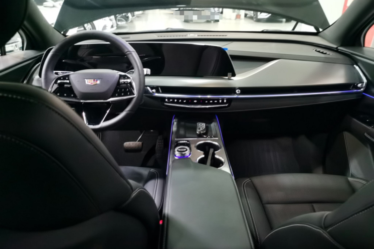 凯迪拉克XT5 2025款 2.0T 豪华型中控内饰7002