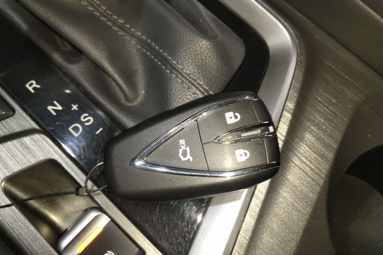 长安CS55PLUS 2021款 蓝鲸版 1.5T DCT豪华型中控内饰11