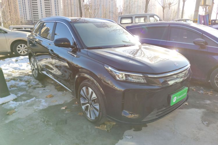 蓝电E5 PLUS 2025款 165km 长续航版 5座车身外观3