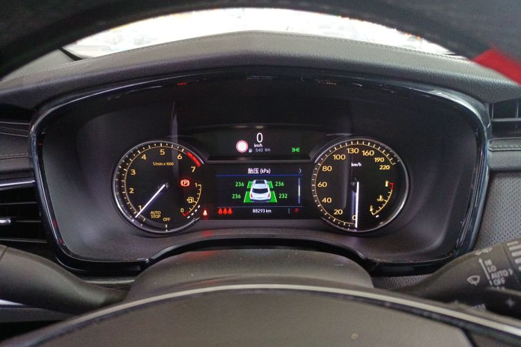 凯迪拉克XT5 2020款 改款 28T 豪华型中控内饰14