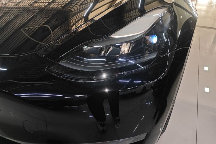 特斯拉 Model Y 2021款 标准续航后驱版局部细节36