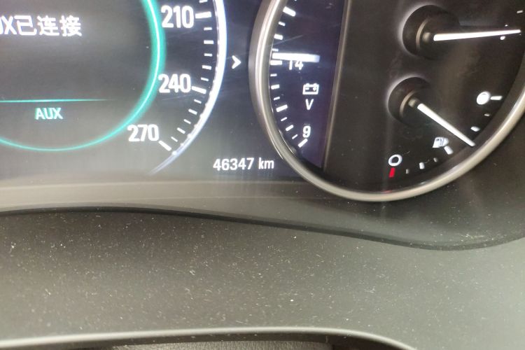 别克 君越 2016款 28T 豪华型中控内饰15