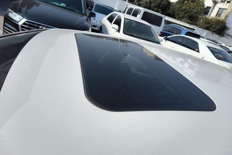 大众 高尔夫 2012款 1.4TSI 自动舒适型车身外观57