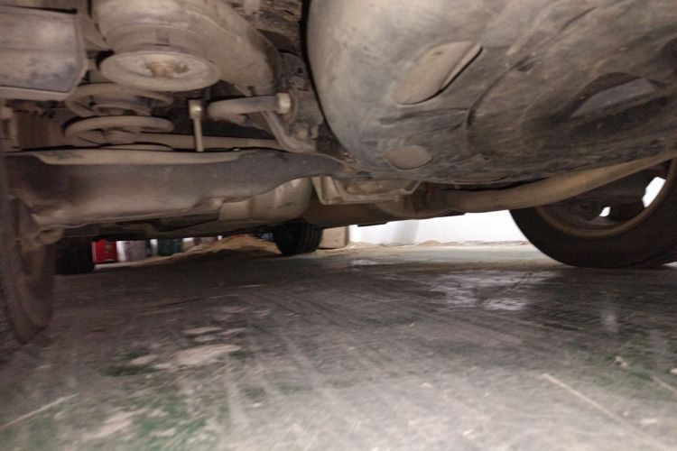 丰田 汉兰达 2015款 2.0T 四驱豪华版 7座局部细节9003