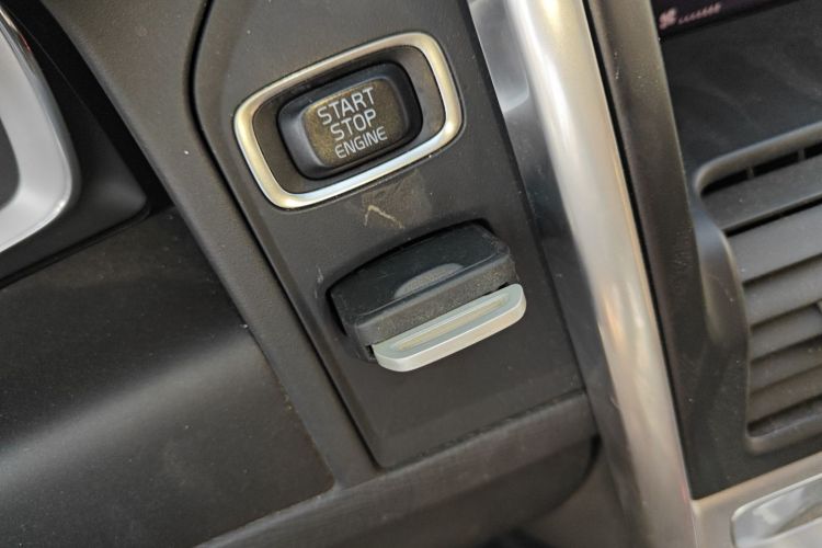 沃尔沃XC60 2017款 T5 AWD 智远升级版中控内饰11