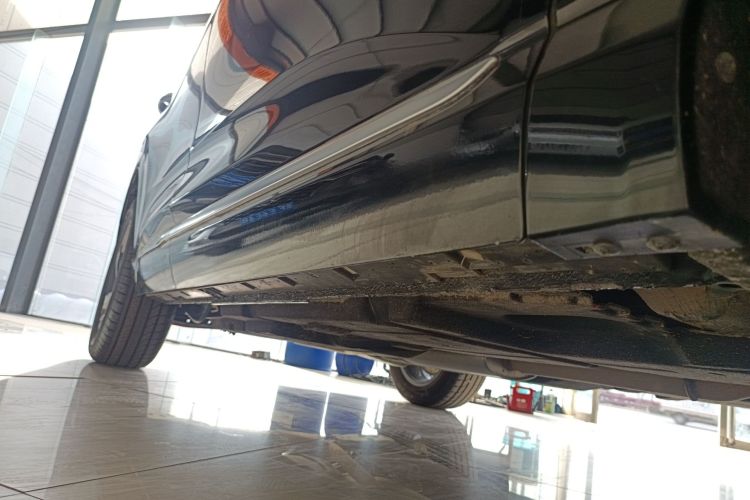 红旗HS3 2023款 1.5T 两驱善为版局部细节9001