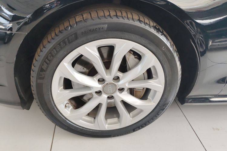 奥迪A6L 2016款 45 TFSI quattro 运动型车身外观35