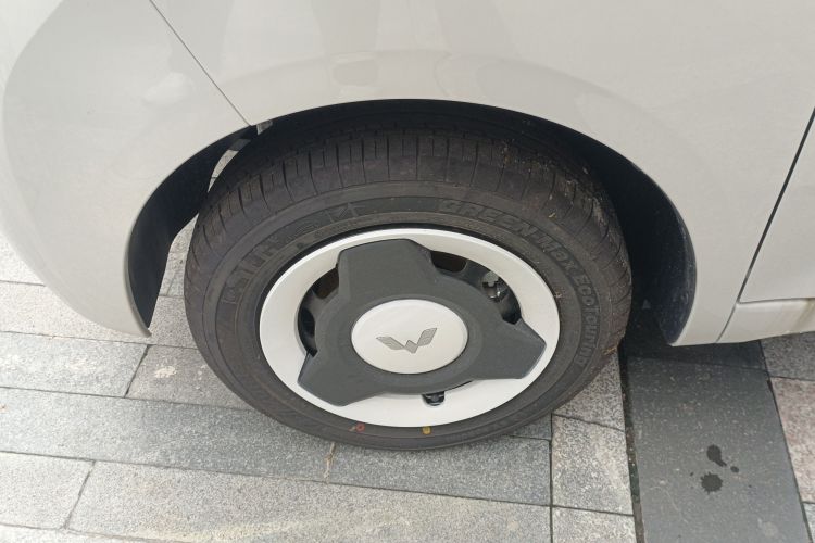 五菱汽车 宏光MINIEV 2024款 第三代 215km 青春版车身外观6007