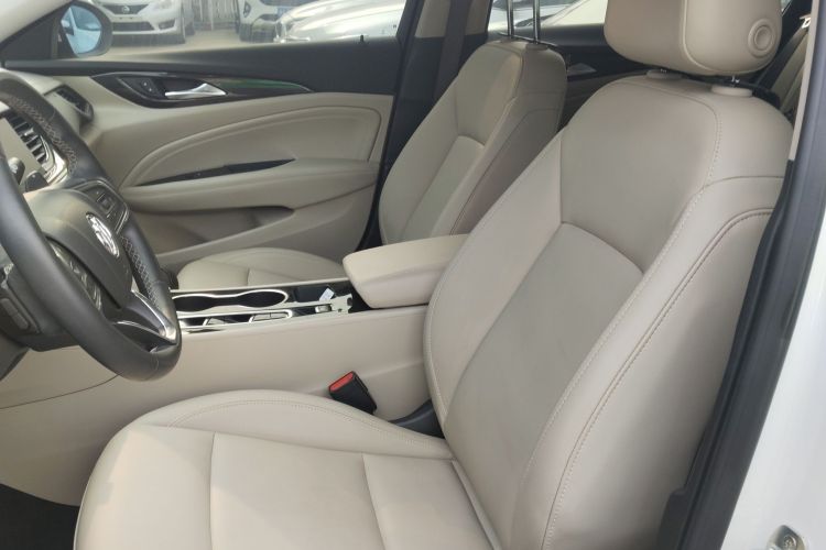 别克 君威 2020款 552T 精英型中控内饰19