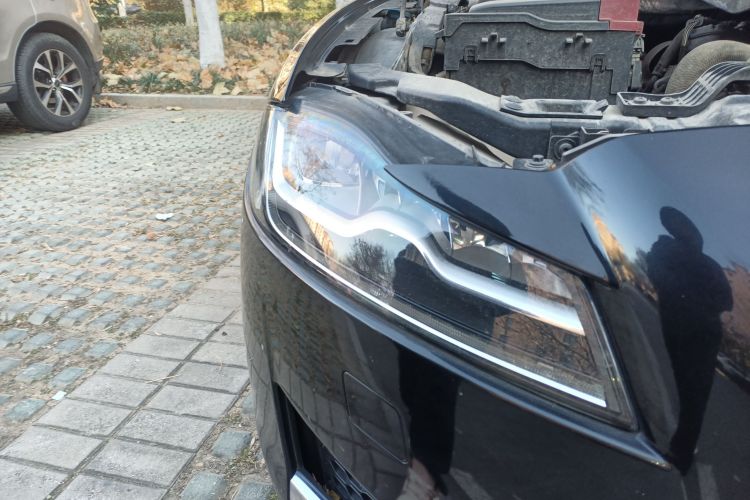 捷豹XFL 2018款 XFL 2.0T 250PS 豪华版车身外观6006