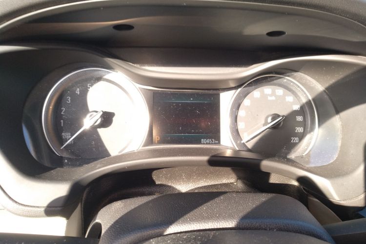 别克GL6 2019款 18T 6座精英型 国VI中控内饰14