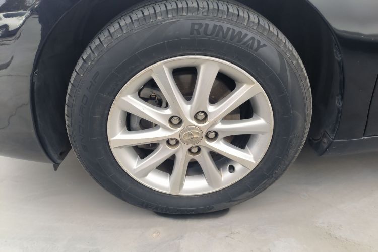 丰田 凯美瑞 2013款 200G 经典豪华版车身外观6007