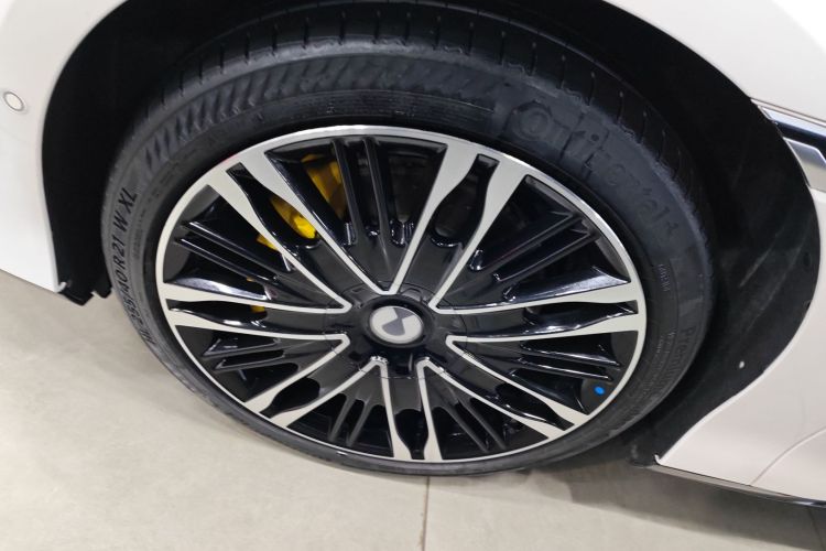 腾势Z9GT 2024款 1100四驱Ultra版车身外观6007