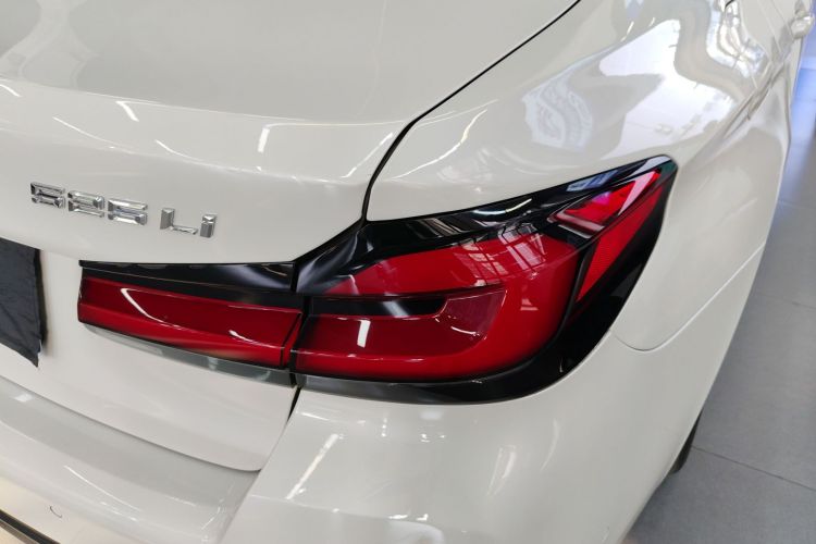 宝马5系 2021款 改款 525Li M运动套装车身外观9