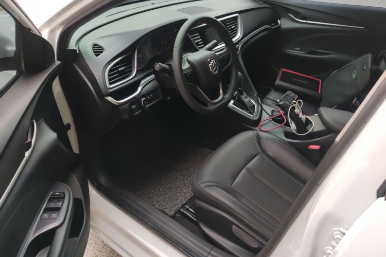 别克 英朗 2021款 改款 典范 1.5L 自动精英型中控内饰7003