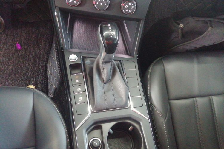 大众 帕萨特 2024款 280TSI 商务版局部细节18