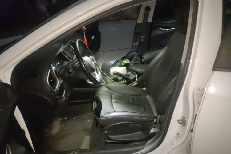 别克 英朗 2018款 18T 自动精英型中控内饰19