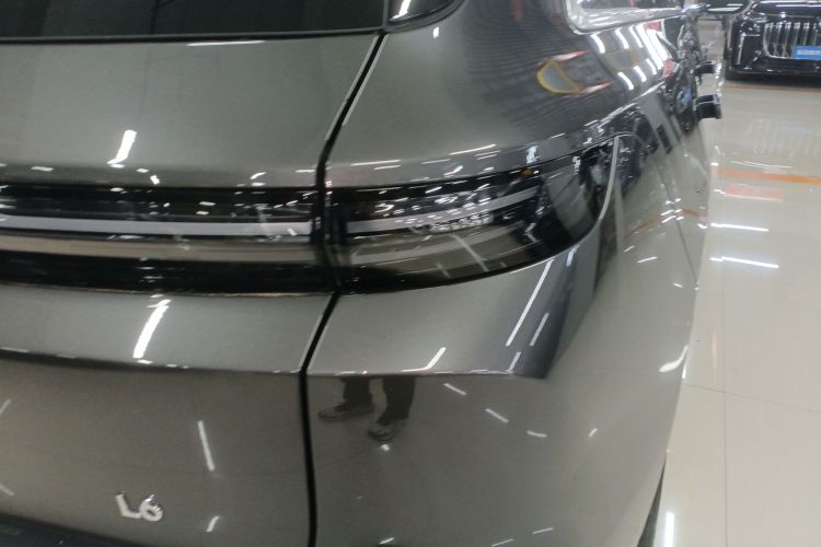 理想汽车 理想L6 2024款 Pro车身外观9
