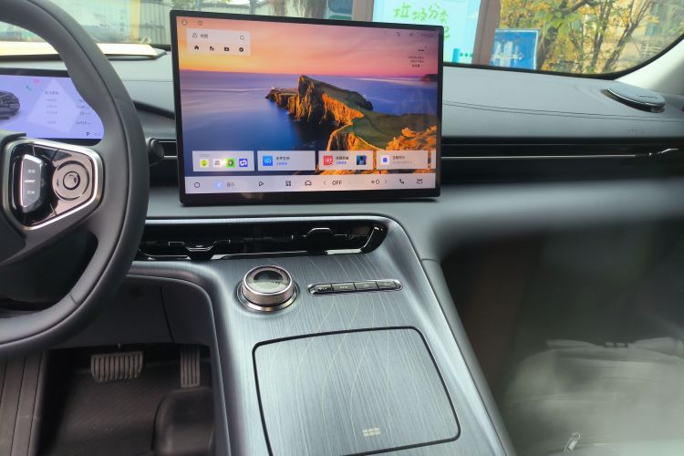 吉利银河 银河E5 2024款 530km 探索+版中控内饰16