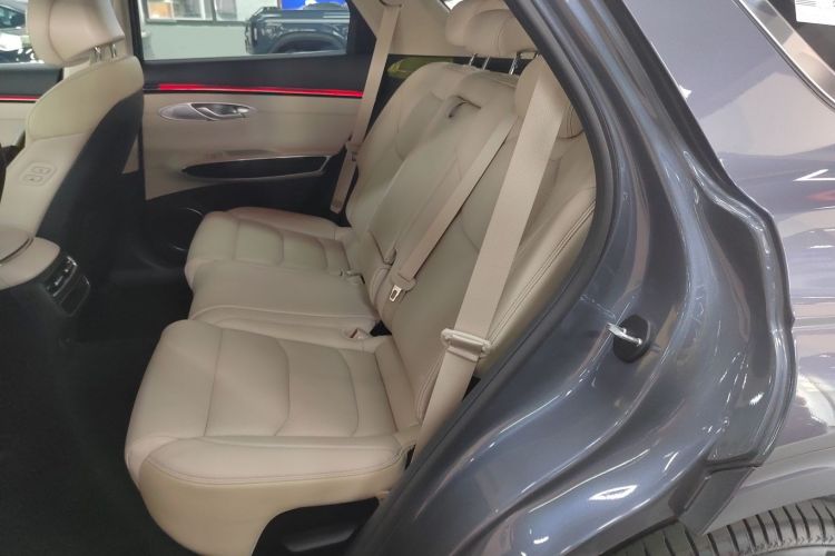 捷尼赛思GV70 2025款 2.5T 两驱豪华版中控内饰21