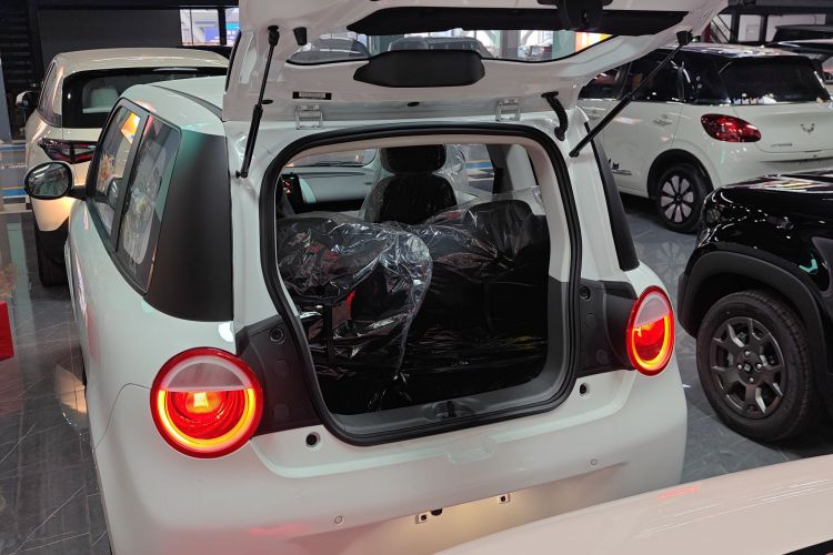 长安启源 长安Lumin 2025款 205km 香沁款机舱底盘23