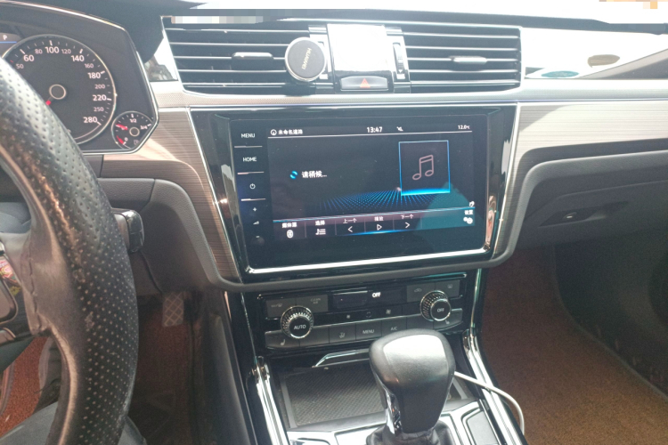 大众 辉昂 2019款 380TSI 两驱商务版 国VI局部细节16