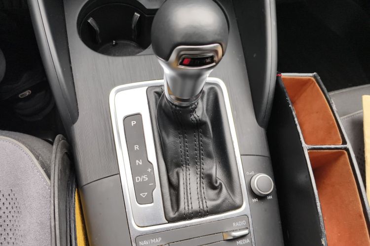 奥迪A3 2018款 30周年年型 Sportback 35 TFSI 进取型局部细节18