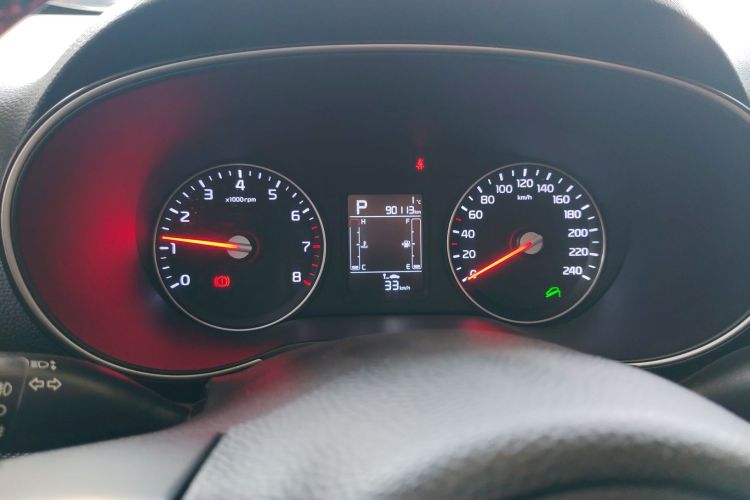 起亚 KX3傲跑 2017款 1.6T 自动傲雅版中控内饰14