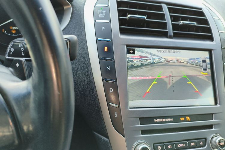 林肯MKZ 2017款 2.0T 尊享版中控内饰18