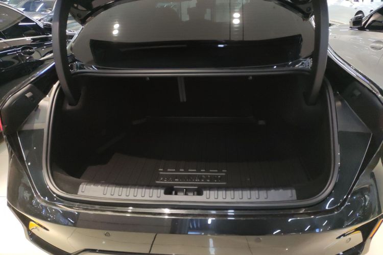 领克07 2024款 EM-P 126长续航 Halo机舱底盘23