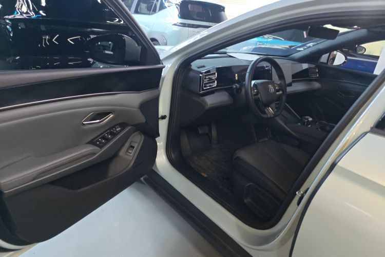 比亚迪 秦L 2024款 DM-i 80KM领先型中控内饰20