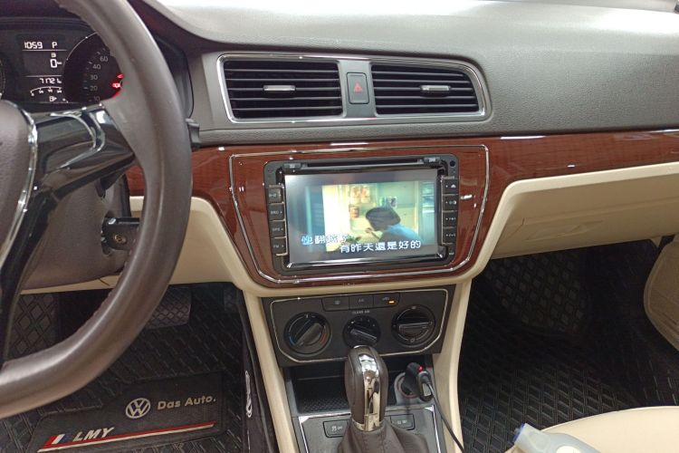 大众 朗逸 2015款 1.6L 自动舒适版中控内饰16