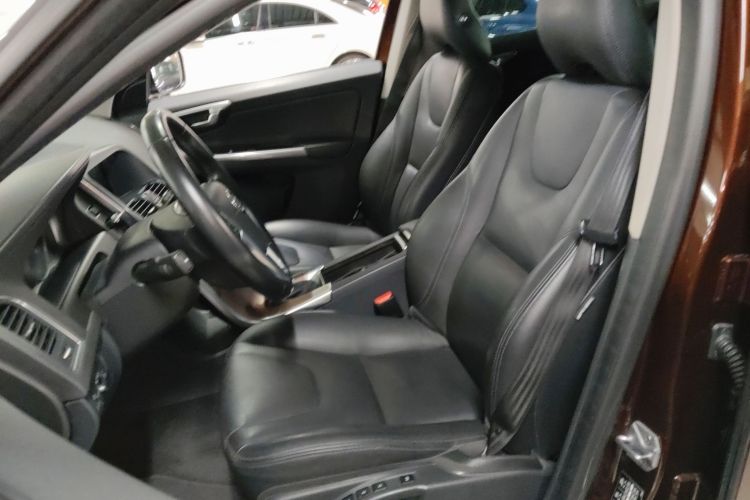 沃尔沃XC60 2016款 T5 智进版中控内饰19