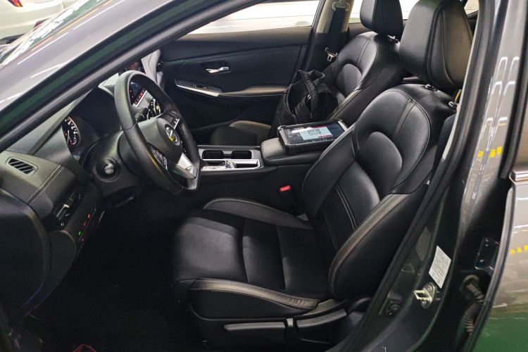 日产 轩逸 2021款 1.6L XL CVT智享版中控内饰19