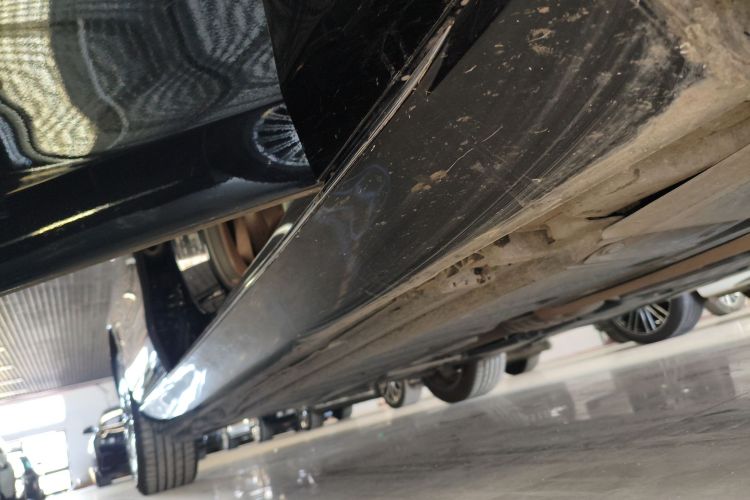 奔驰E级 2023款 改款 E 260 L局部细节9001