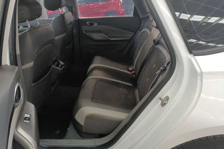 宝骏RC-5 2020款 1.5T CVT智耀豪华型中控内饰21