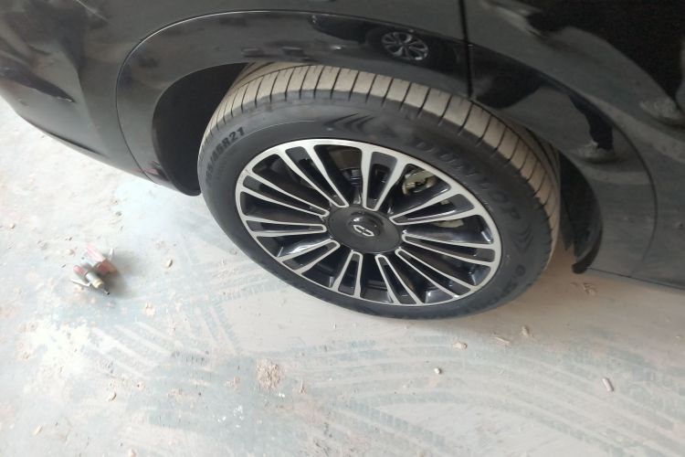 鸿蒙智行 问界M7 2024款 1.5T 智驾后驱Ultra版 5座车身外观6008