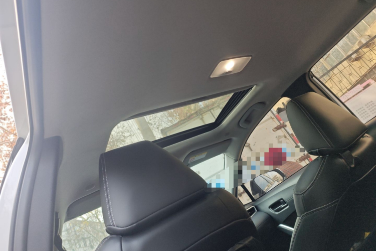 丰田 卡罗拉锐放 2023款 双擎 2.0L 精英版中控内饰22