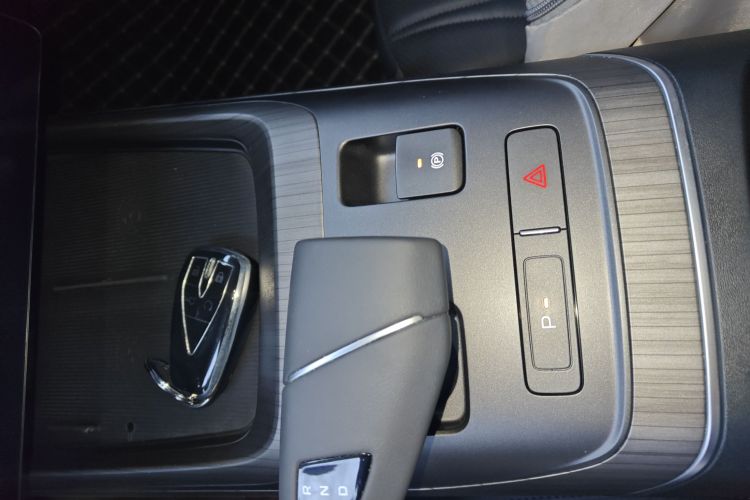 长安 逸达 2023款 蓝鲸NE 1.5T GDI DCT旗舰型局部细节18