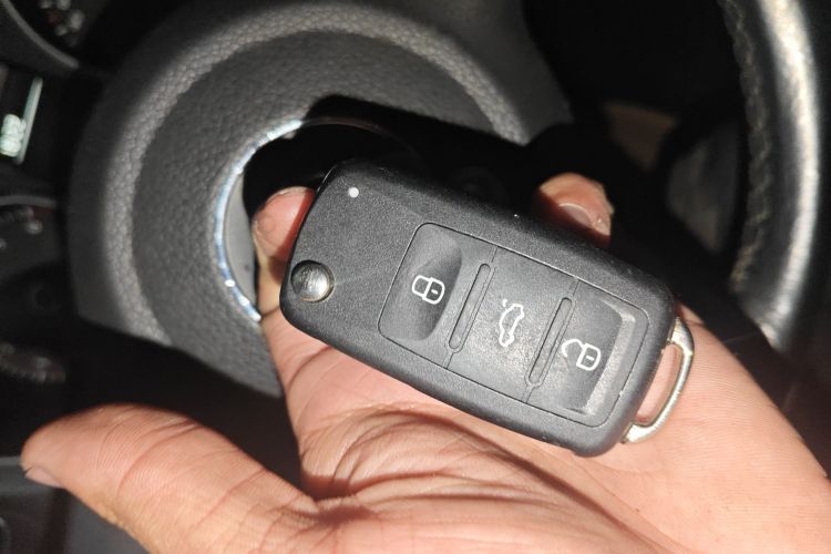 大众 高尔夫 2012款 1.6 自动舒适型中控内饰7001